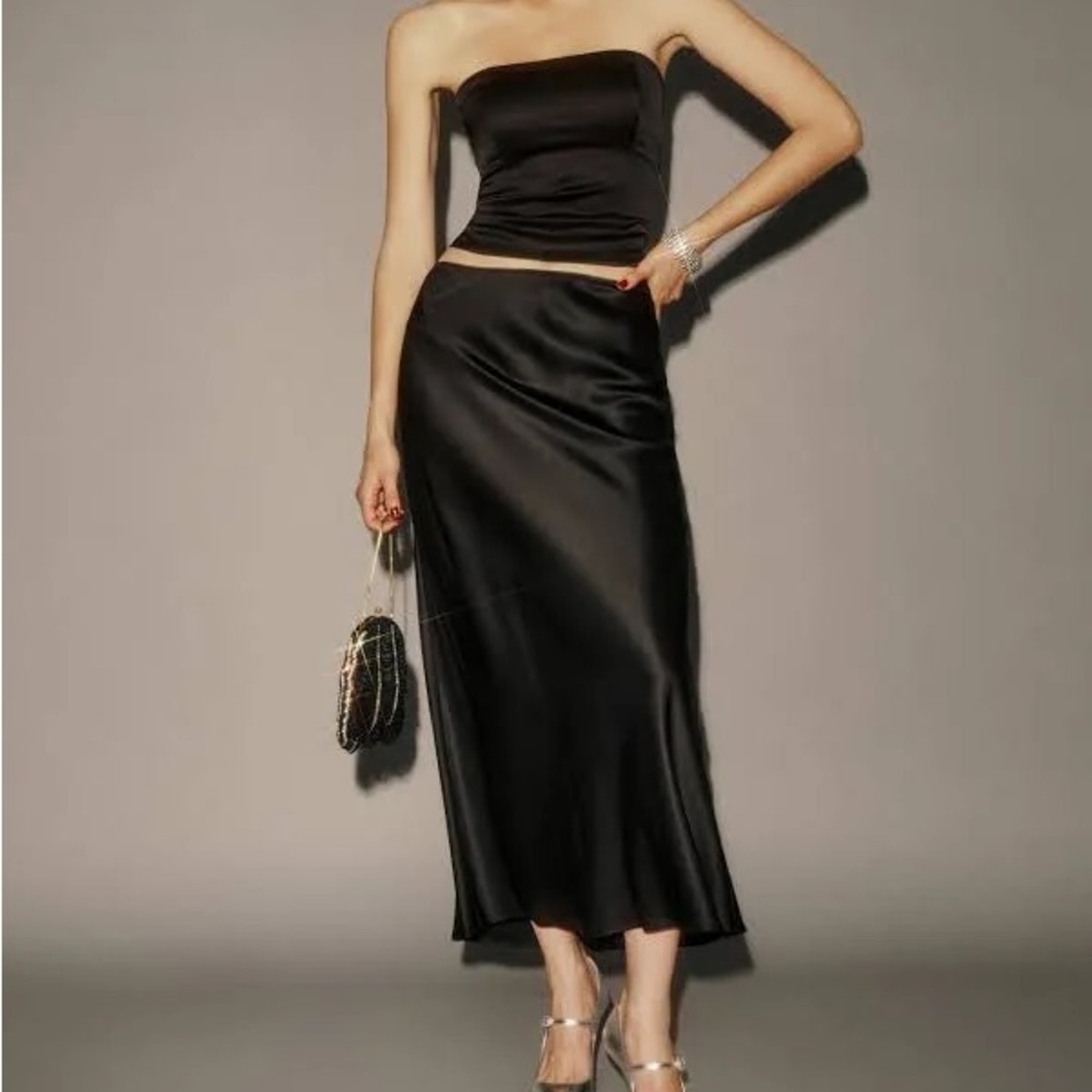 Reformation silk skirt